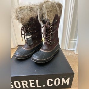 Sorel fur lined boots